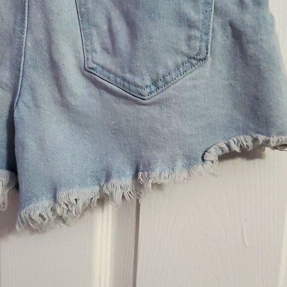 Rewash Light Wash Distressed Fringed High Waist Mom Jean Shorts - Picture 7 of 9